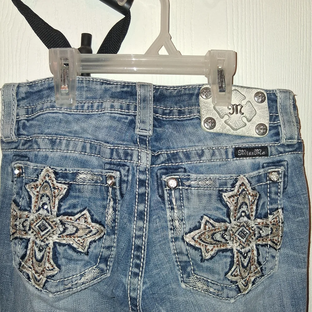 Miss Me Light Blue Skinny Jeans with Embellished Pockets - Picture 4 of 4